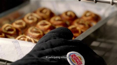 Burger King Cinnabon Minibon Rolls and Ginbread Cookie Treats TV Spot