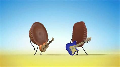 Butterfinger Peanut Butter Cups TV Spot, 'Guitar Duel' featuring Scott Netzel