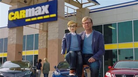 CarMax TV commercial - Puppet