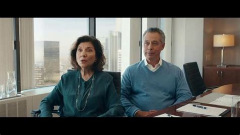 Charles Schwab Intelligent Income TV Spot, 'Simplify Retirement Income' featuring Robin Karfo