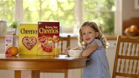 Cheerios TV Spot, 'Genial empieza con G' featuring William Figueroa