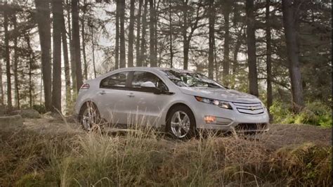 Chevrolet TV Spot, 'New Roads' Song by Patty Griffin featuring Chesarï¿½ Hardy
