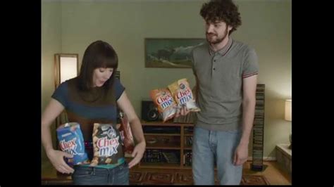 Chex Mix TV Spot, 'Money Mix' featuring Mo Kelly