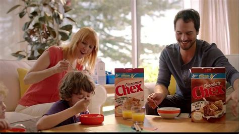 Chex TV Spot, 'Fan Letter: The Harris Family'