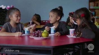 Children International TV Spot, 'Camila' canción de Idan Belas y Itamar Doari