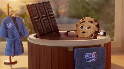 Chips Ahoy! TV commercial - Hecho con chocolate de Hersheys