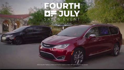Chrysler 4th of July Sales Event TV Spot, 'Van Life for Real Life: Farmer's Market' [T2]