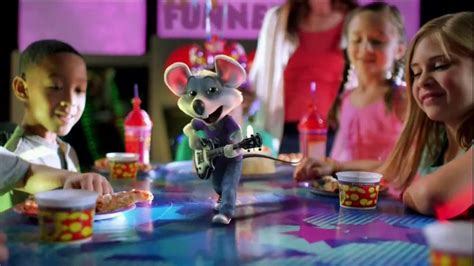Chuck E. Cheese's TV Spot, 'Birthday Party' featuring Jaret Reddick