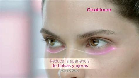 Cicatricure TV commercial - Primeras arrugas