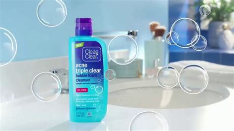 Clean & Clear Acne Triple Clear Bubble Foam Cleanser TV Spot, 'Three Ways'