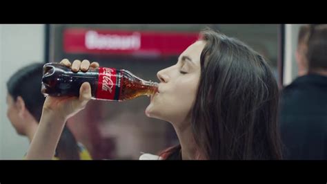 Coca-Cola TV commercial - Social Media