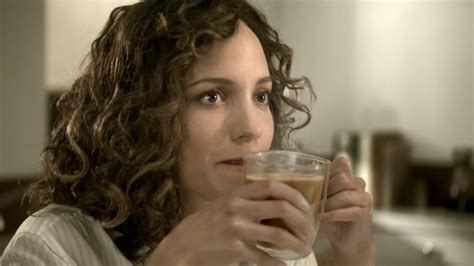Coffee-Mate Natural Bliss Vanilla TV commercial - El secreto