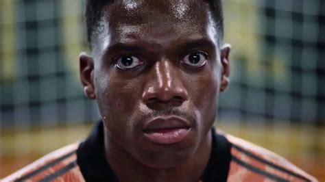 Continental Tire TV Spot, 'Smart Choices' Featuring Sean Johnson created for Continental Tire