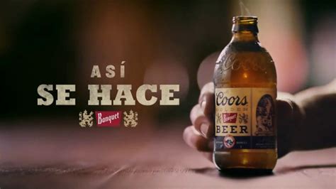 Coors Banquet TV Spot, 'Apretón de mano' featuring Angel Sabate