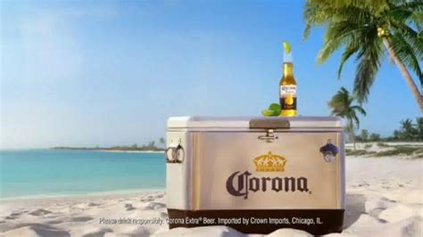 Corona Extra TV Spot, 'Cooler Box' featuring Kelsey Formost
