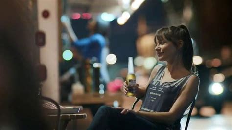 Corona Extra TV Spot, 'Release' Song by The Head and the Heart featuring Jocelin Donahue