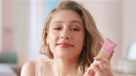CoverGirl Clean Fresh Skin Milk TV Spot, 'Esta soy yo' con Lili Reinhart