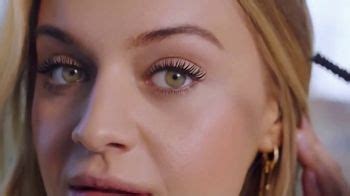 CoverGirl Exhibitionist Stretch & Strengthen Mascara TV Spot, 'Turn It Up' Featuring Kelsea Ballerini