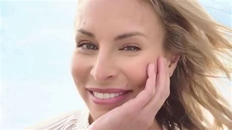 CoverGirl Simply Ageless TV Spot, 'Let's Be Simply Ageless' Featuring Niki Taylor featuring Niki Taylor