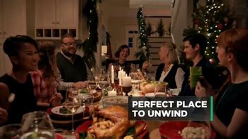 Crate and Barrel TV commercial - HGTV: Unwind