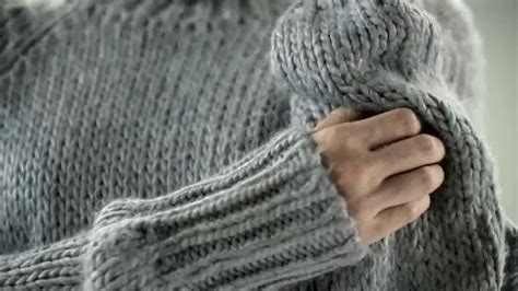 Curel Itch Defense TV Spot, 'Wool Sweater'