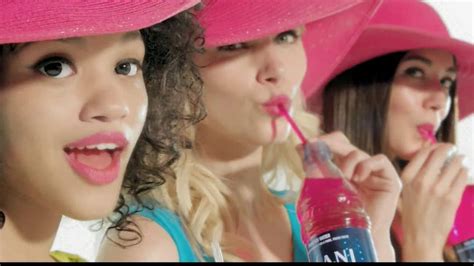 DASANI Drops TV Spot, 'Try Me On' Song by Karmin featuring Justin Shaw