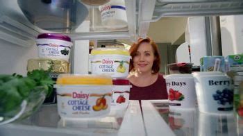 Daisy Cottage Cheese TV Spot, 'Fridge Raids'