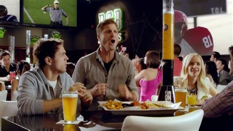 Dave and Buster's TV Spot, 'Sports Bar' featuring Arthur Clark