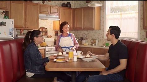 Denny's Dulce de Leche Crunch Pancakes TV Spot, 'Abuela' featuring Beto Ruiz