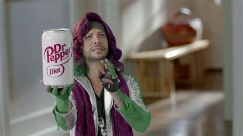 Diet Dr Pepper TV Spot, 'Accent Wall' Featuring Justin Guarini featuring Ogy Durham