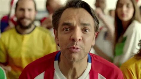 DishLATINO Zona Fútbol TV commercial - Fanático con Eugenio Derbez