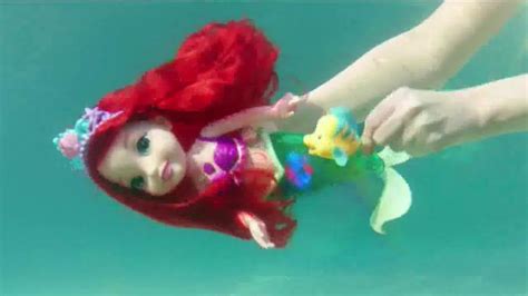 Disney Princess Colors of the Sea Ariel TV Spot, 'Necklace' featuring Jhey Castles