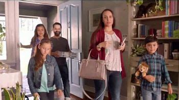 Dominos Mix & Match TV commercial - Las familias