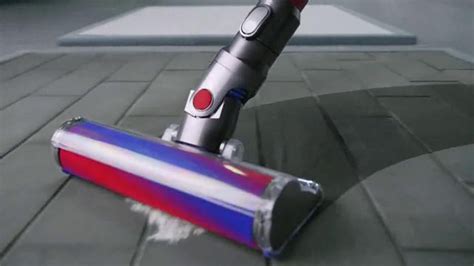 Dyson V6 Hepa Vacuum TV Spot, 'Small and Powerful' created for Dyson