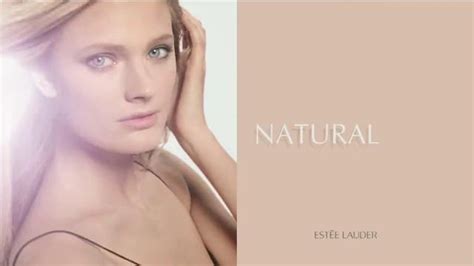 Estee Lauder Double Wear TV commercial - Maquillaje de larga duración