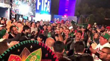Estrella Jalisco TV Spot, 'Fan Fest: mira el partido'