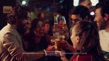 Estrella Jalisco TV Spot, 'Un brindis'