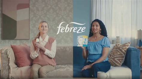 Febreze Fade Defy Plug TV commercial - Frescor del primer día