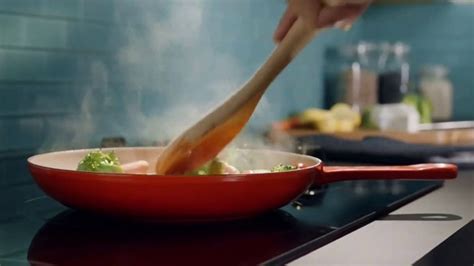 Filtrete TV commercial - Keep the Pan: More Sizes