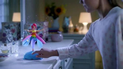 Flutterbye Deluxe Light Up Fairy Rainbow TV Spot, 'Discover More' featuring Dhoni Middleton