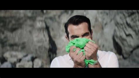 Gain Flings! TV Spot, 'Momento para sanar' con Ty Burrell created for Gain Detergent