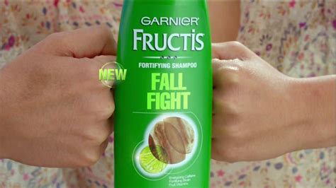 Garnier Fructis Fall Fight TV Spot, 'Hairball'