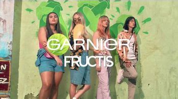 Garnier Fructis Sleek & Shine TV Spot, 'Liso que resiste' canción de Lizzo created for Garnier (Hair Care)