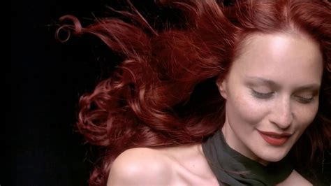 Garnier Olia TV Spot, 'New Era' Song by Archive created for Garnier (Hair Care)