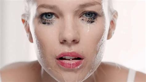 Garnier SkinActive Micellar Cleansing Water TV Spot, 'Swipe Dry Skin Away' created for Garnier (Skin Care)