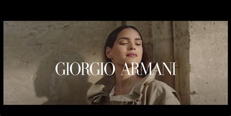 Giorgio Armani MY WAY TV Spot, 'Encuentrame' con Adria Arjona, canción de Sigma Feat. Birdy