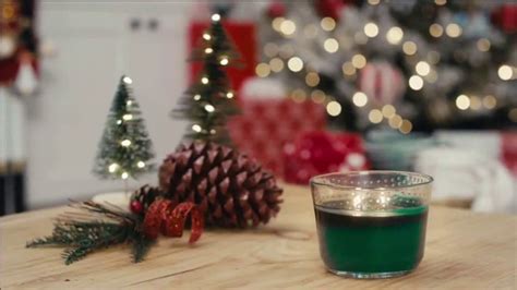 Glade TV commercial - Ion Television: Holiday Movie Night