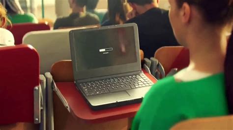 Google Chromebook TV commercial - Arranca tan rápido como en seis segundos