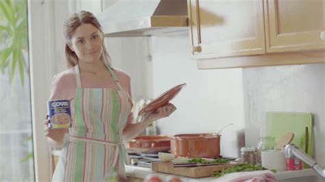 Goya Frijoles Pintos TV Spot, 'Levantador de Pesas' created for Goya Foods