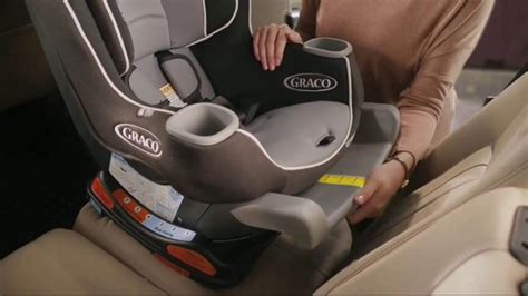 Graco Extend2Fit Convertible Car Seat TV Spot, 'Leg Room'